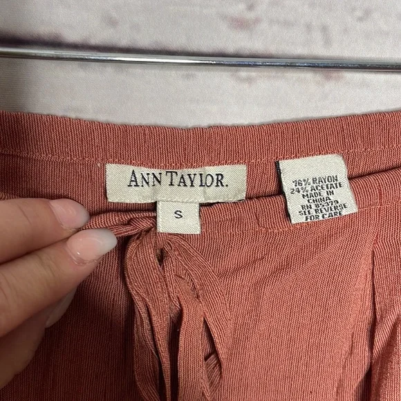 Ann Taylor Loose Fit Flowy Pants Sz Small! - Picture 3 of 6